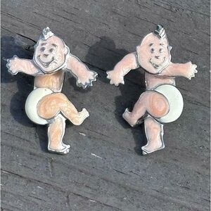 Vintage Edgar Berebi Swivel Baby Earrings!